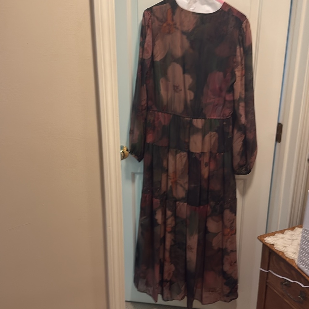 Robbie Bee Brown Long Sleeve V-Neck Sundress - Picture 2 of 3